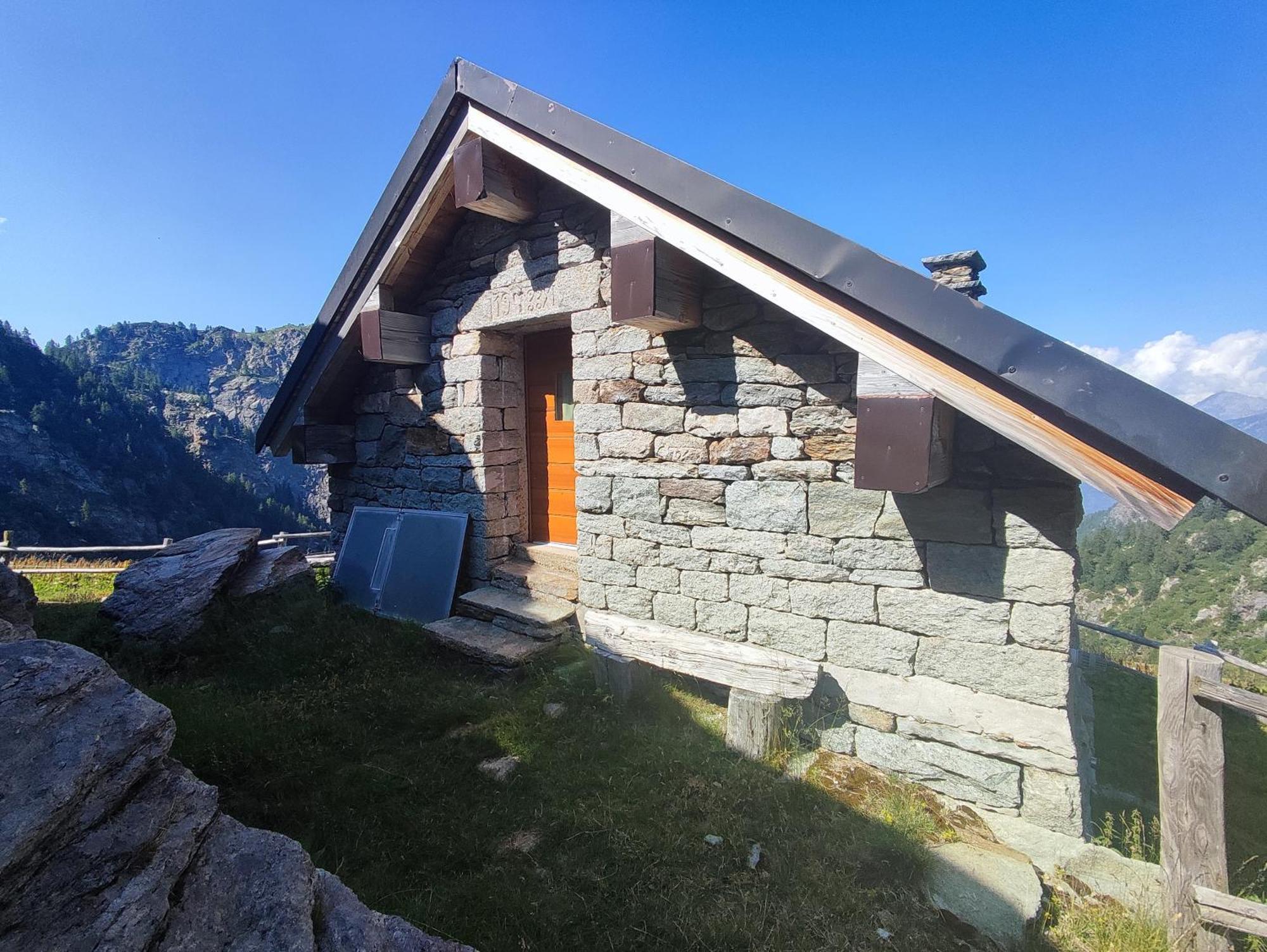 Villa Rifugio Alpe Bonze à Donnaz Extérieur photo